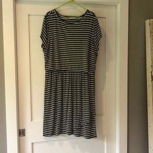 Gap nursing dress